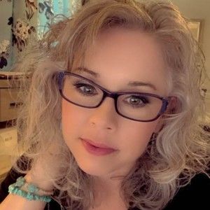 Meet your Posher, Kristina